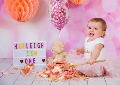 Celebrate your first birthday with a cake smash photo shoot